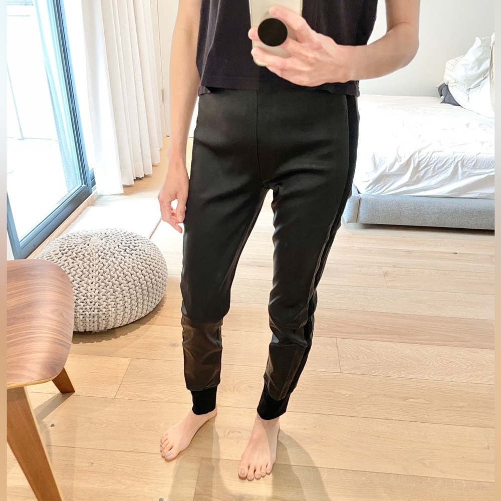 VINCE Equestrian-style Seamed Stretch Pleather Leggings